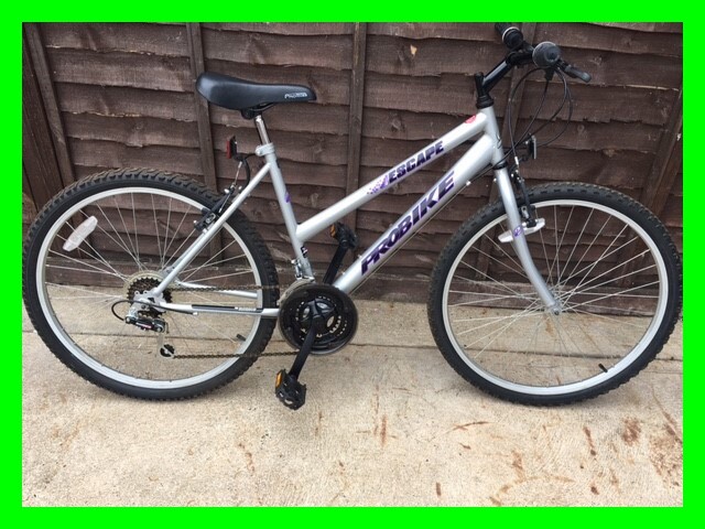 Ladies mountain bike, hardly used, 18 